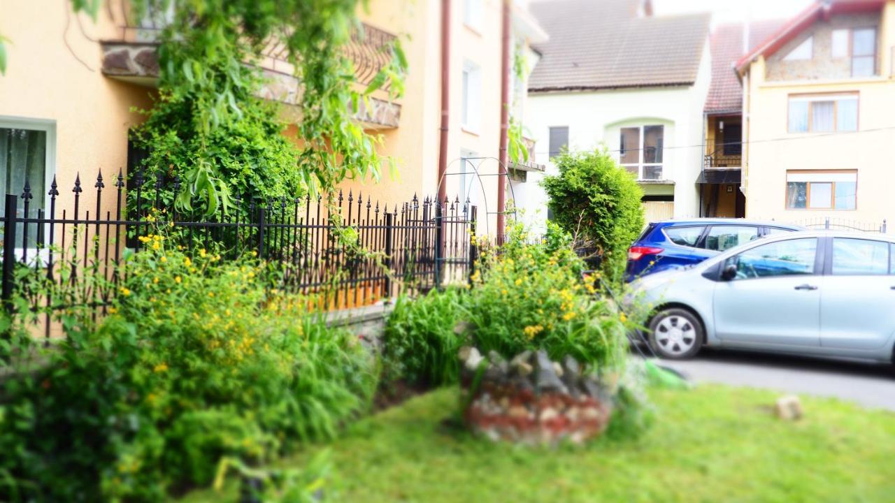 Willow&Pillow Apartments Sibiu Bagian luar foto